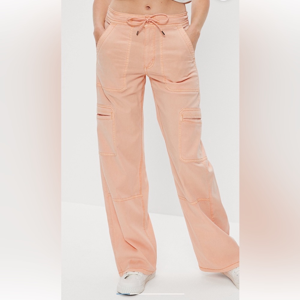 Cute ae pink cargo pants
